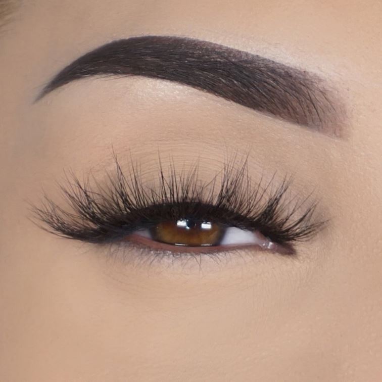 Miami - ultra wispy, multi-dimensional round lash; adds an even amount of length and volume