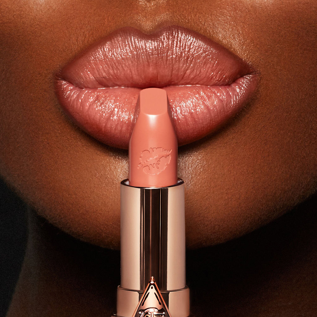 Помада Charlotte Tilbury Hot Lips Lipstick 2 - Shopping TEMA