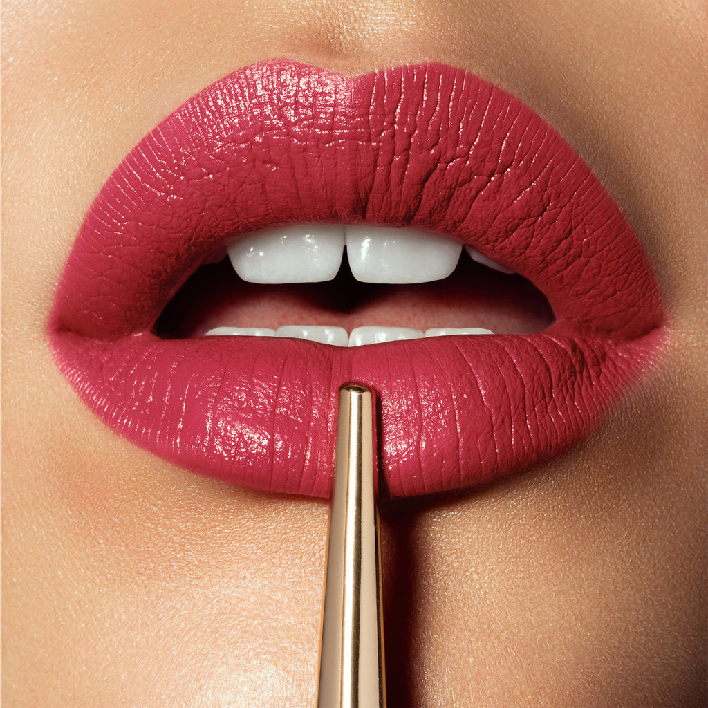 Помада Hourglass Confession Ultra Slim Lipstick - Shopping TEMA