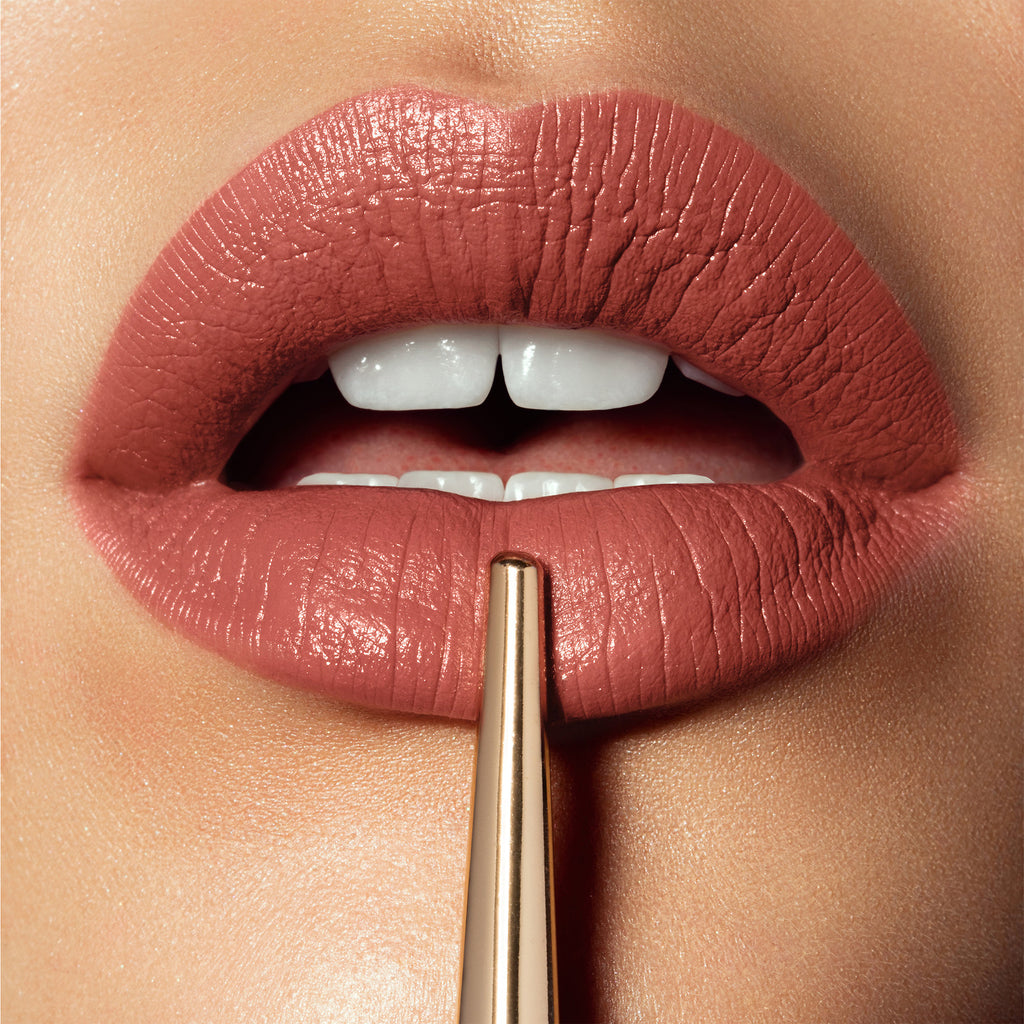 Помада Hourglass Confession Ultra Slim Lipstick - Shopping TEMA